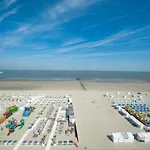 In Blankenberg With Sea Views شقة *