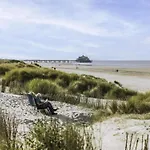 In Blankenberg With Sea Views *