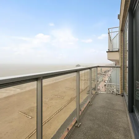 In Blankenberg With Sea Views