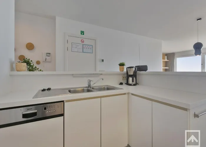 Lejlighed In Blankenberg With Sea Views *