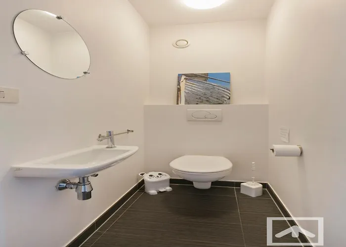 Lejlighed In Blankenberg With Sea Views *